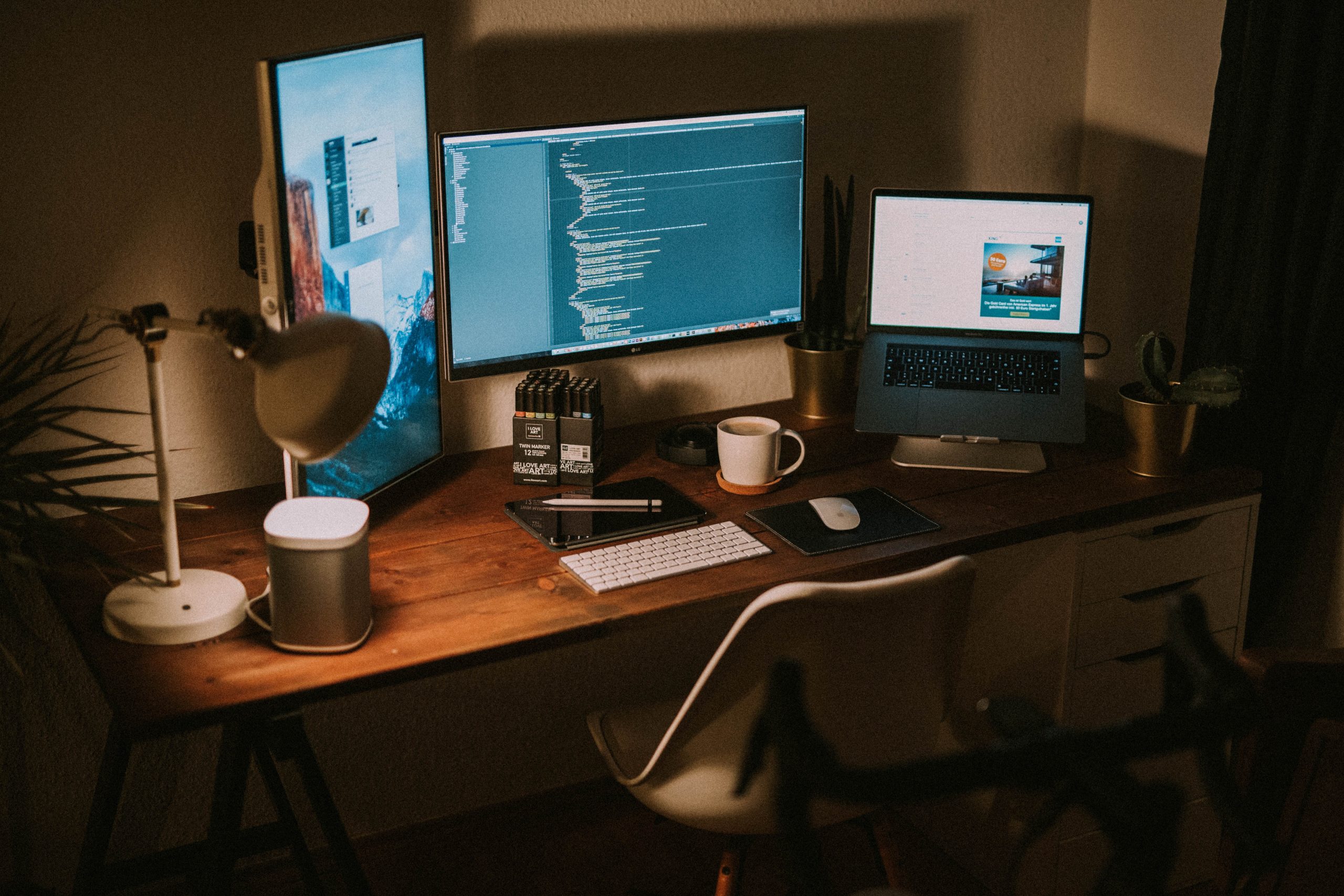 Techbydavey shows the display settings on macOS to connect with external display